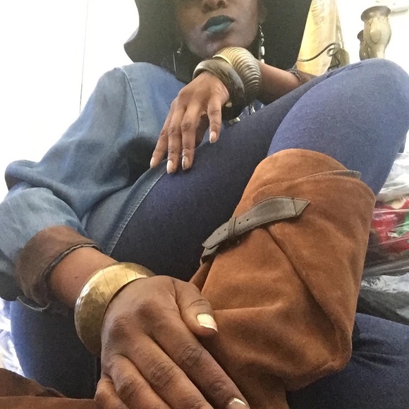 The Closet. The occasion,  LIFE. Enjoy every minute. - Picture 2 of 11